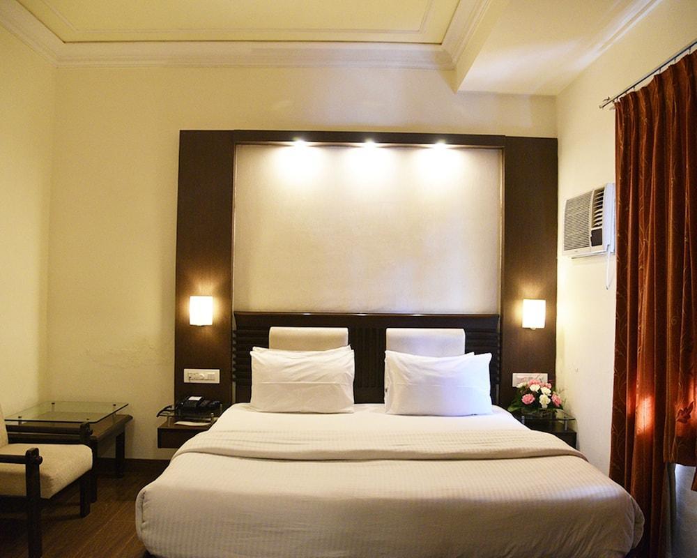 Hotel Shiva Residency Dehradun Exterior photo